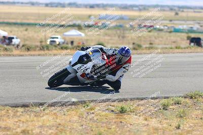 media/Oct-15-2023-TrackXperience (Sun) [[85198ff50b]]/Group 3/session 4 turn 3/